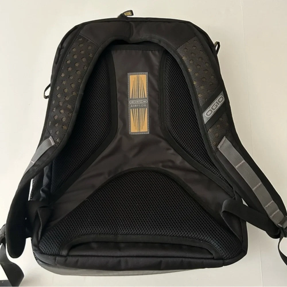 Ogio Durable Padded Breathable Black Axle Travel Laptop iPad Backpack Carrier